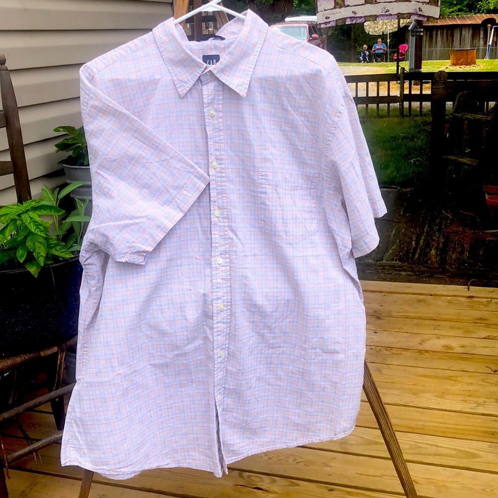 Men’s Classic fit GAP shirt
